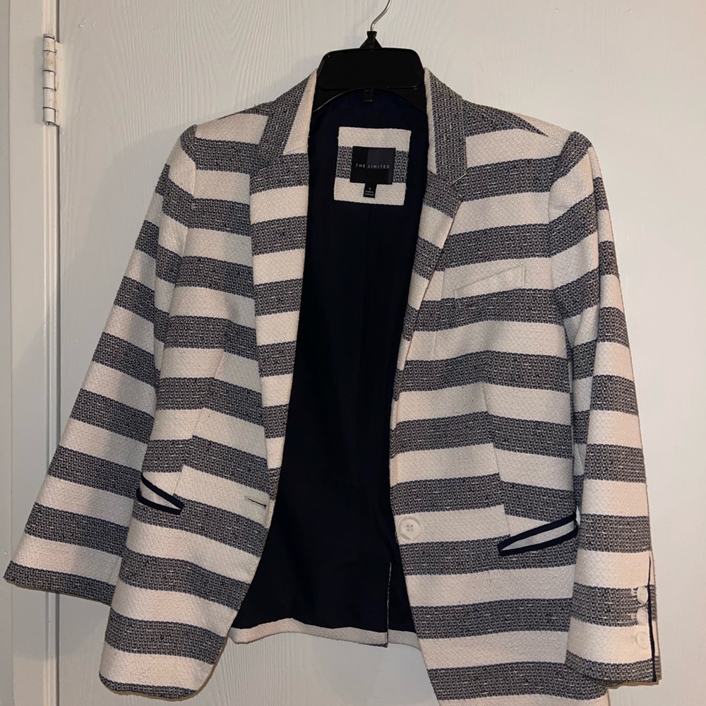 Blazer limited brand size small great condition perfect for summer